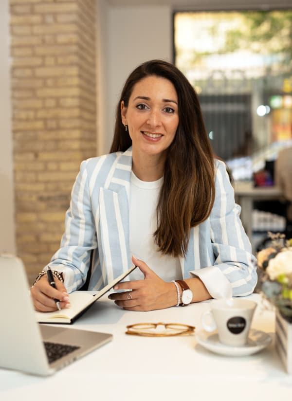 Bea from Huerga Abogados at her office